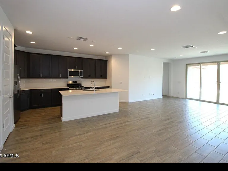 1649 W La Mirada Dr #1 — Photo 2