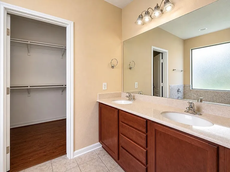 26210 Riley Glen Dr — Photo 15