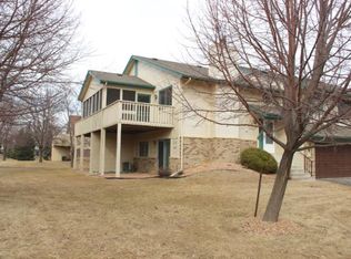 8380 Oakview Ct N, Maple Grove, MN 55369