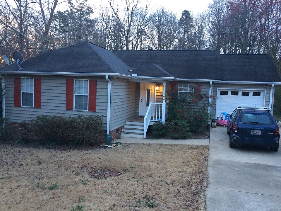1st image of 104 Tankersley Dr