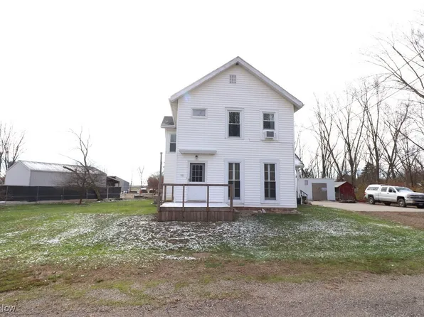 21 W Market St, Seville, OH 44273