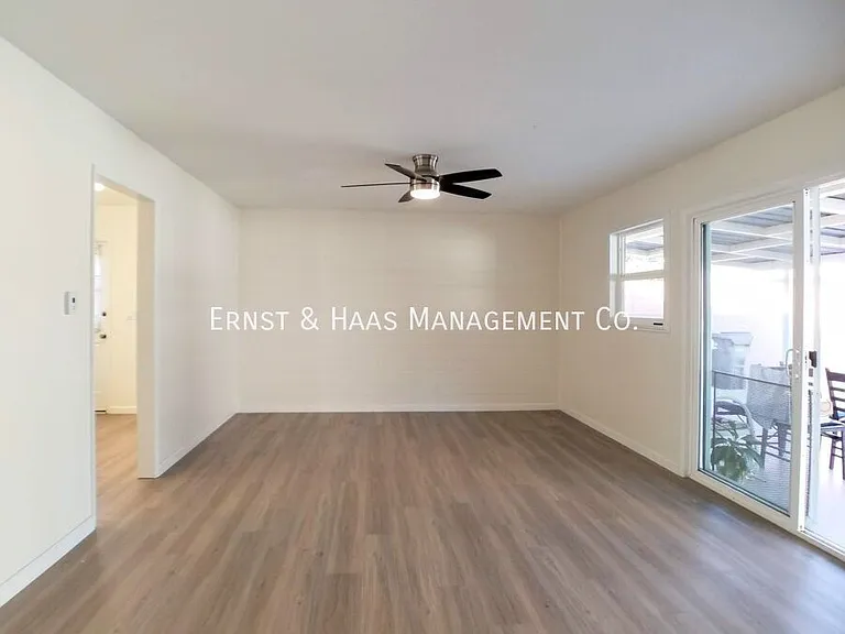 3080 Palo Verde Ave — Photo 8