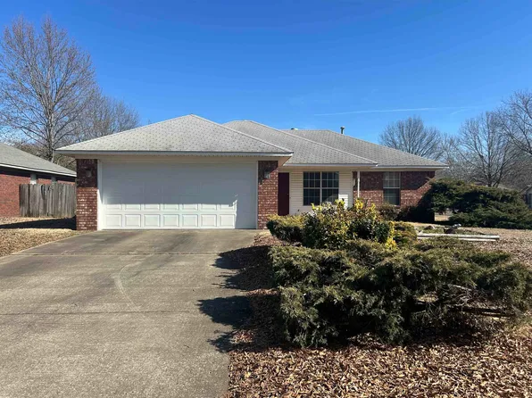 1230 Cumulus Dr, Conway, AR 72034