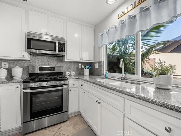 1416 N Stoneyhaven Ln, Anaheim, CA 92801
