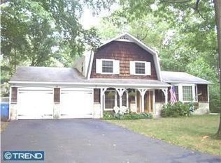 11 Cricket Ln, Cherry Hill, NJ 08003