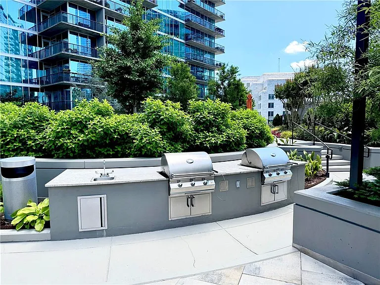 1080 Peachtree St NE #2110 — Photo 52
