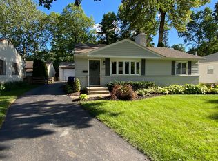 2621 Nottingham Rd, Columbus, OH 43221