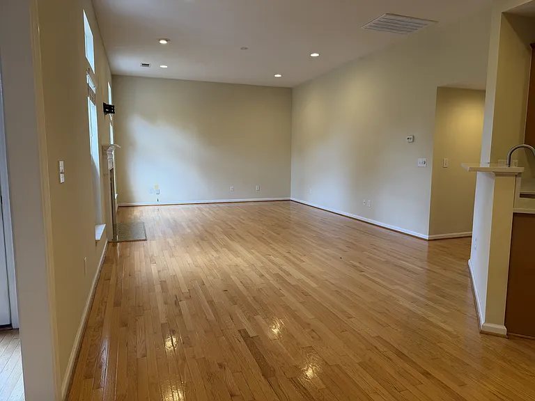 8 Beason Farm Ln — Photo 7