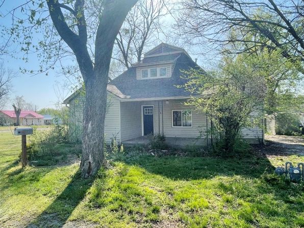 402 George St, Berryville, AR 72616