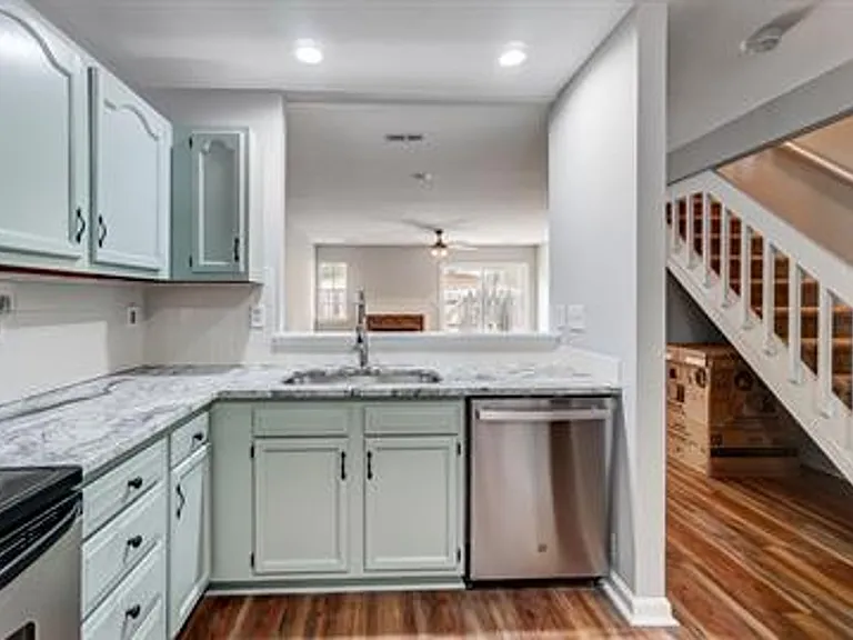 3821 Mosscroft Ln — Photo 29