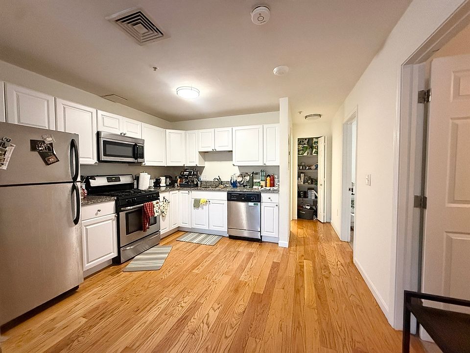 1st image of 648-1 Cambridge St #3