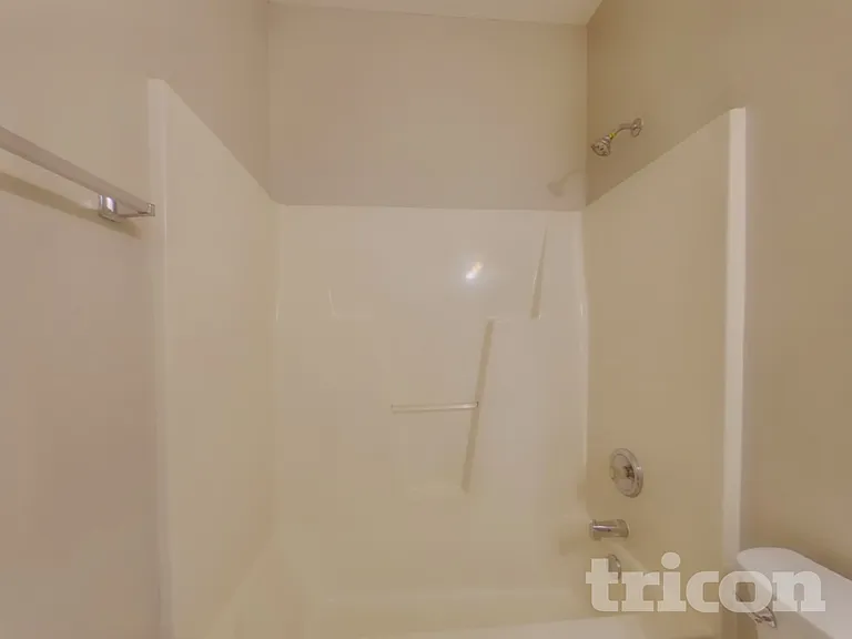 9043 Sanders Creek Ct — Photo 13