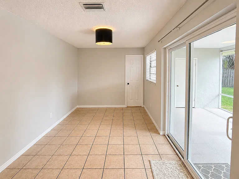 2478 NW Holiday Ct — Photo 22
