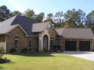 10 Loyola Ln, Hot Springs Village, AR 71909
