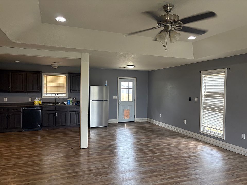 2nd image of 307 Amber Ln