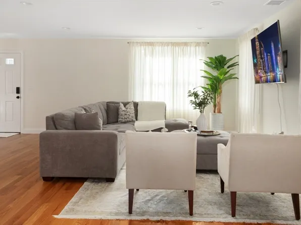 5 E Patterson Ave, Randolph, MA 02368