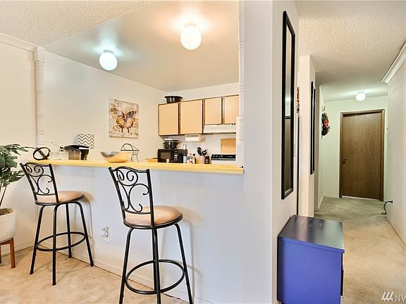 4th image of 17431 S Ambaum Blvd #D24