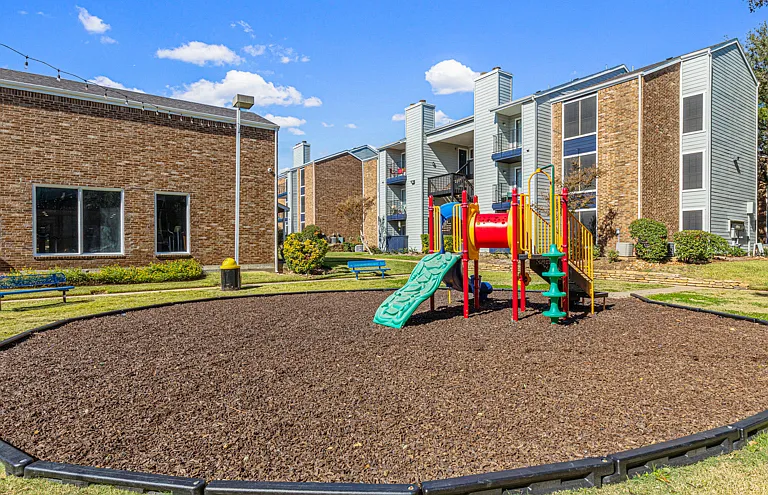 The Ridge on 161 Apartments — Photo 26