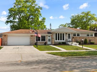 9247 Osceola Ave, Morton Grove, IL 60053