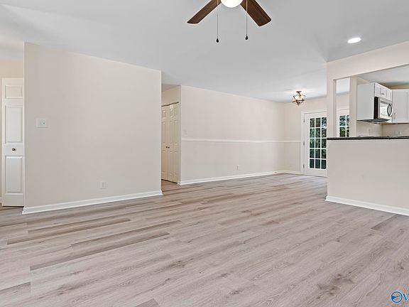 5th image of 6207 Valley Park Dr NW