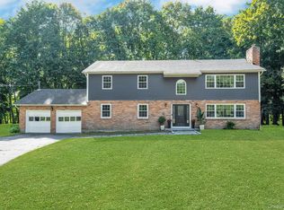 31 Old Deer Park Road, Katonah, NY 10536