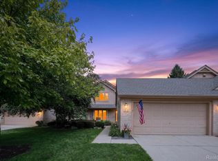1213 Autumn Dr #108, Troy, MI 48098