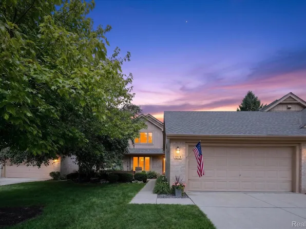 1213 Autumn Dr #108, Troy, MI 48098