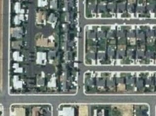 1677 NE 7th St, Redmond, OR