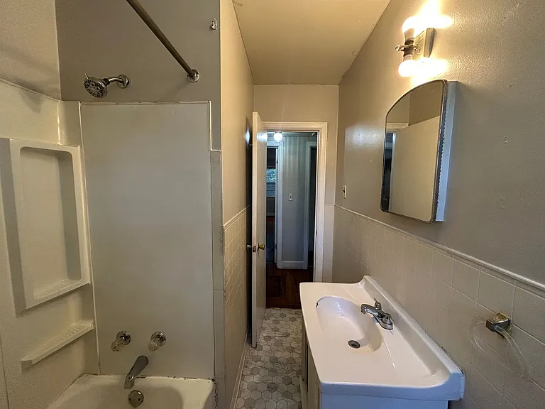 1822 Abbott Ave — Photo 12