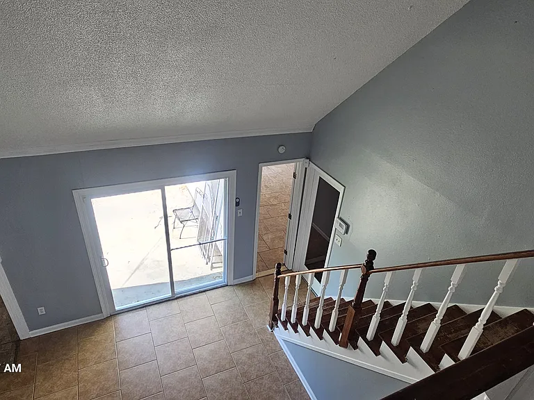 404 Corrine Ct — Photo 11