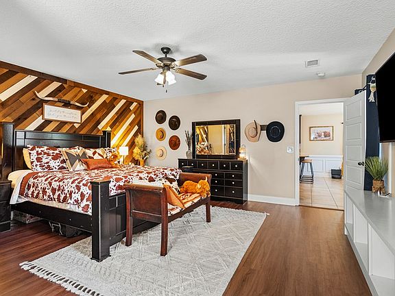 4th image of 89 Lee Road 2195