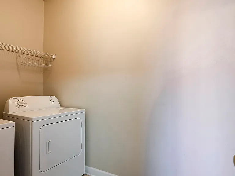 1812 Apple Ridge Cir — Photo 36