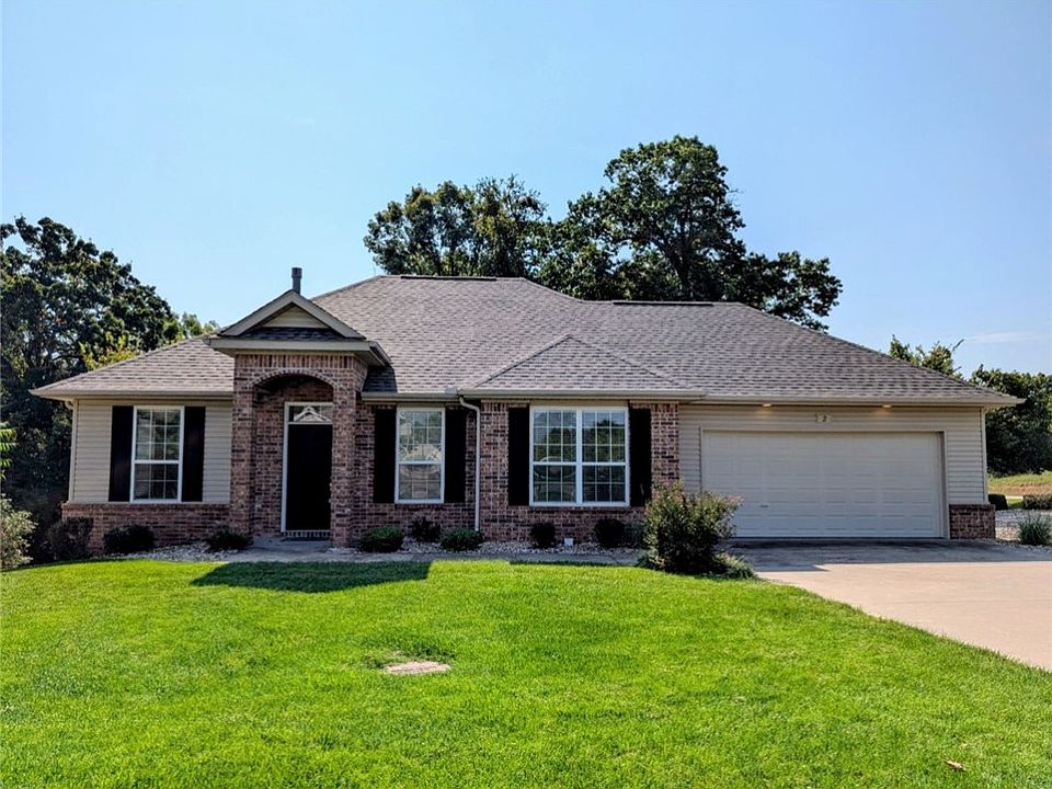 1st image of 2 Parkridge Dr