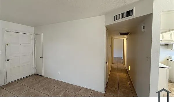 725 N Arrowhead Dr — Photo 17