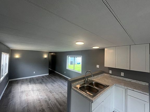 5th image of 128 Garlands Private Dr #44