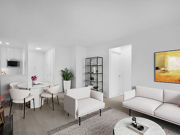 4th image of 124 W 60th St APT 22B