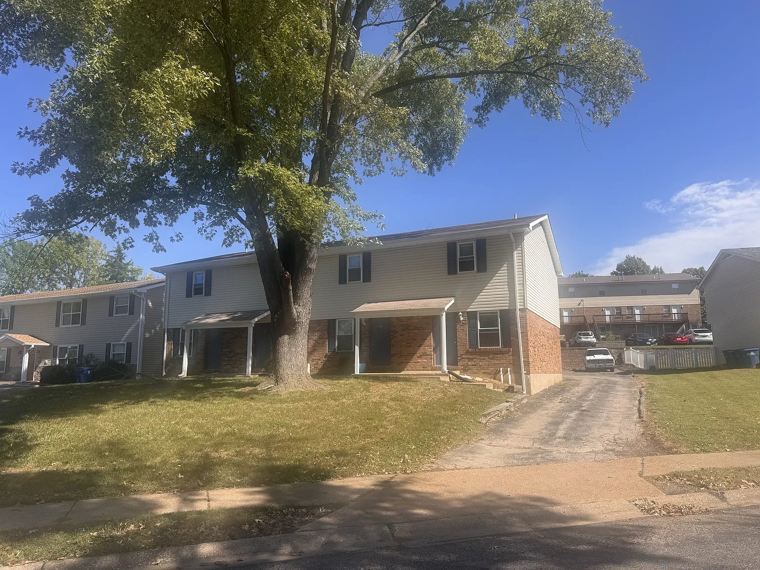 Buckingham - A — Photo 1