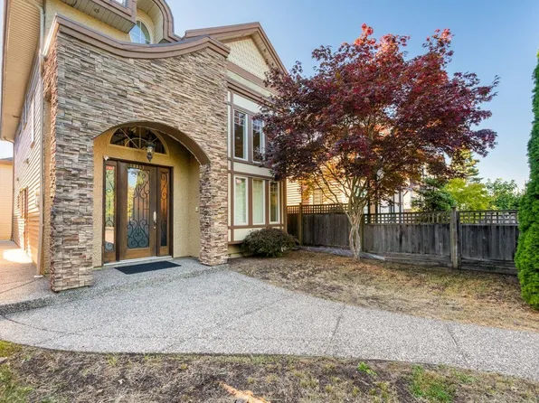 10511 No 1 Rd #1, Richmond, BC V7E 1S3