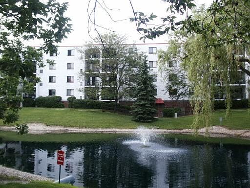 1st image of 450 Plum Creek Dr APT 409
