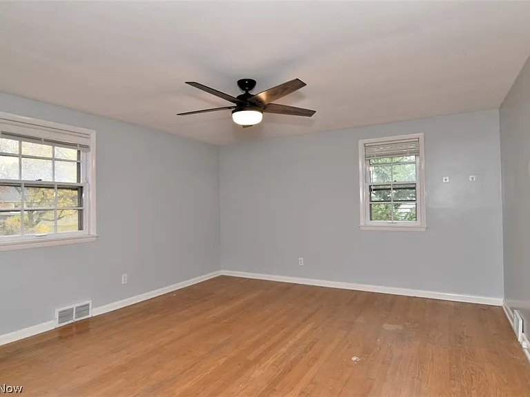 23310 Wendover Dr — Photo 33