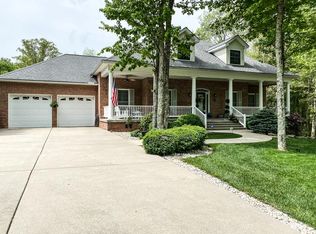 138 Exmoor Ln, Daniels, WV 25832