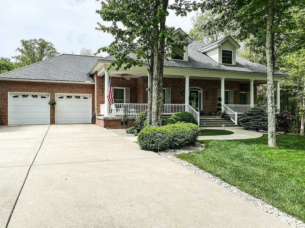 138 Exmoor Ln photo 1