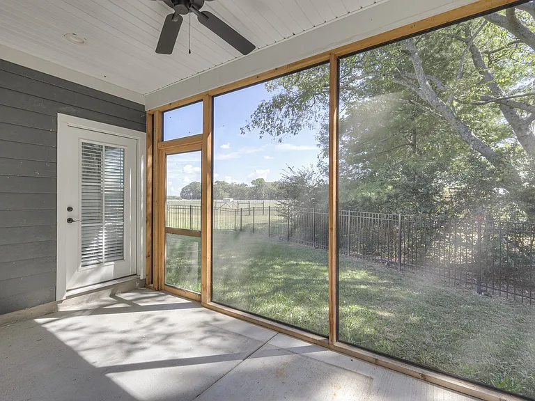 3412 Caroline Farms Dr — Photo 40