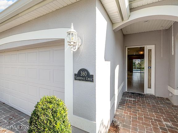 3rd image of 360 Gardendale Cir SE