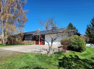 803 3rd Ave, Nezperce, ID 83543
