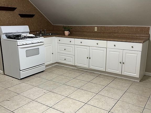 2nd image of 100 Upton St APT 5