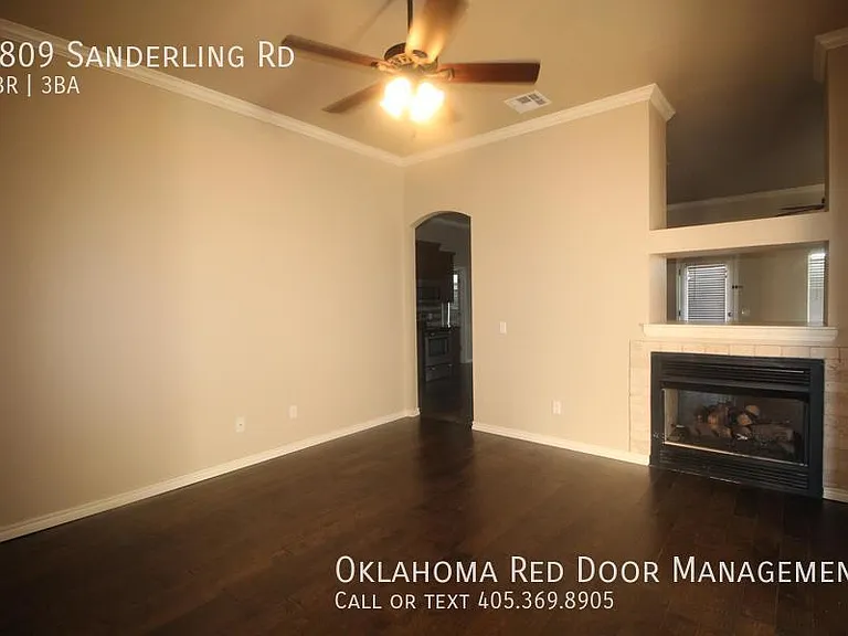 5809 Sanderling Rd — Photo 8