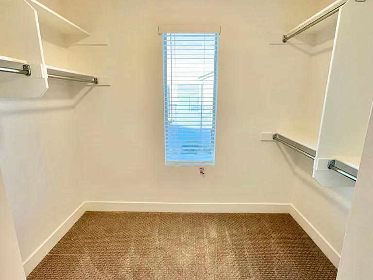 648 W Vermillion Wind Ln — Photo 26