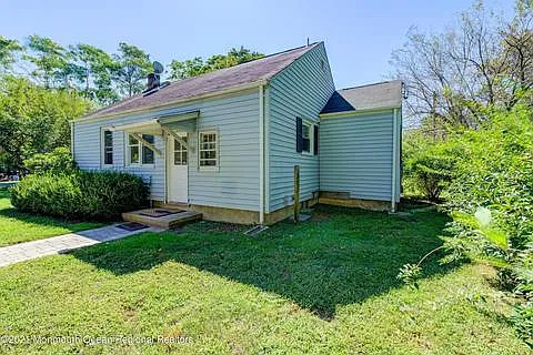 3 bed, 1300 sqft, $3,100 — Photo 2