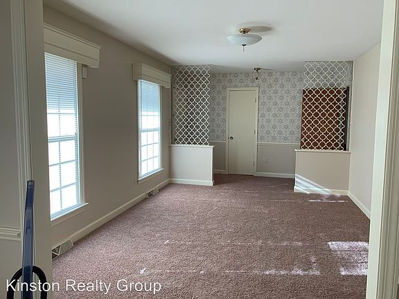 4th image of 2703 Sheryl Dr